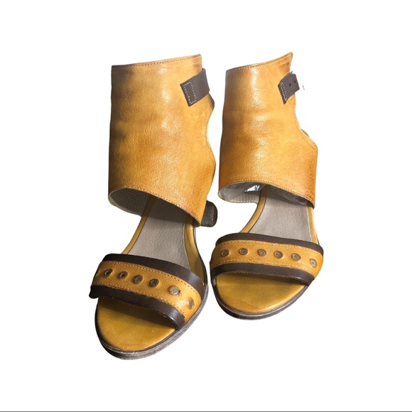 Vintage Made in Italy leather heel sandal booties - Picture 13 of 15